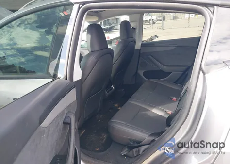 2026 Tesla Model Y Long Range Dual Motor All-Wheel Drive/Long Range Launch Series из США, поврежденный, VIN 7SAYGDEE1TF326764